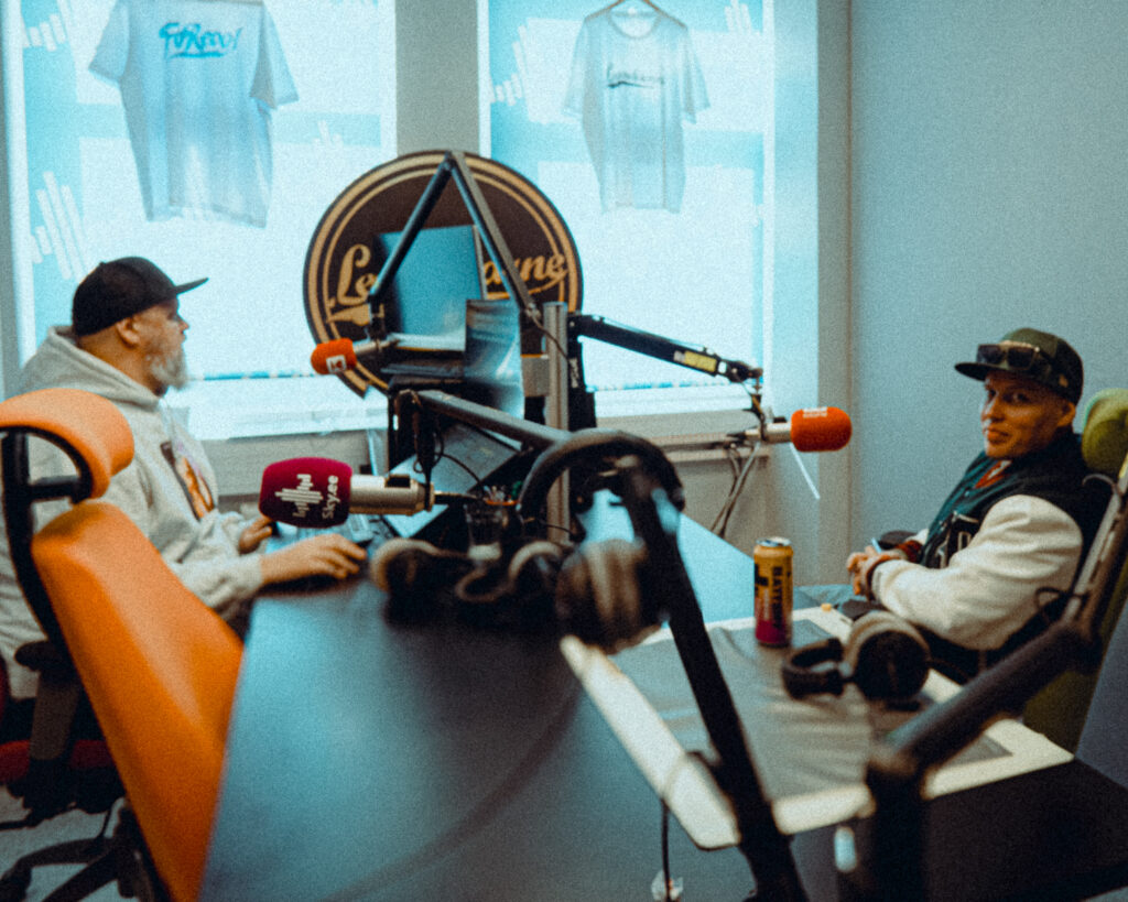 24.03 võttis Genka meid vastu Legendaarne raadios saates Nädala Tegija. Rääkisime enda plaadist 15 Aastat Liiga Hilja. Kuula siit
The post Käisime Legendaarne r